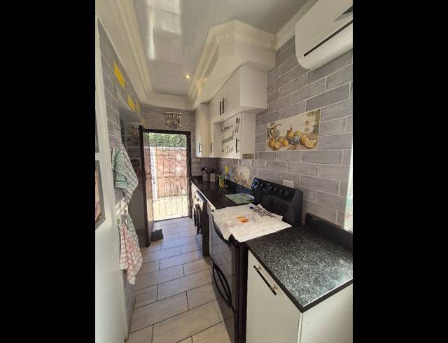 3 BEDROOM HOUSE FOR SALE IN UVONGO